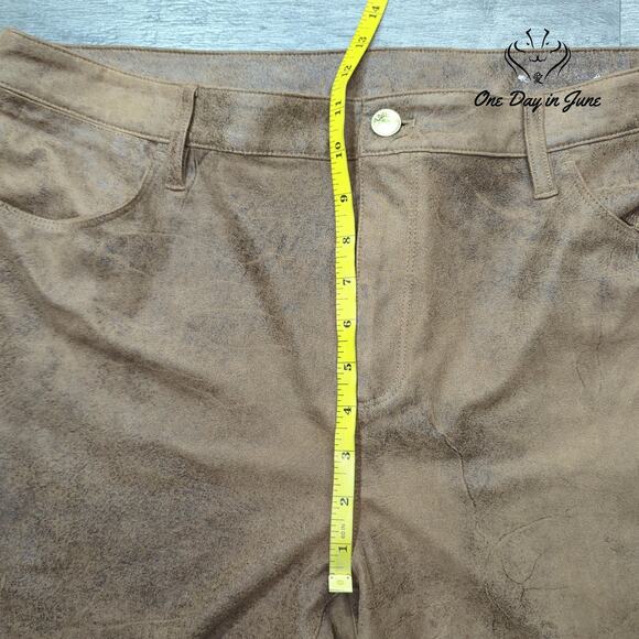 Chico's Faux Suede Pants Size Chico's 3 (16) - Picture 4 of 6